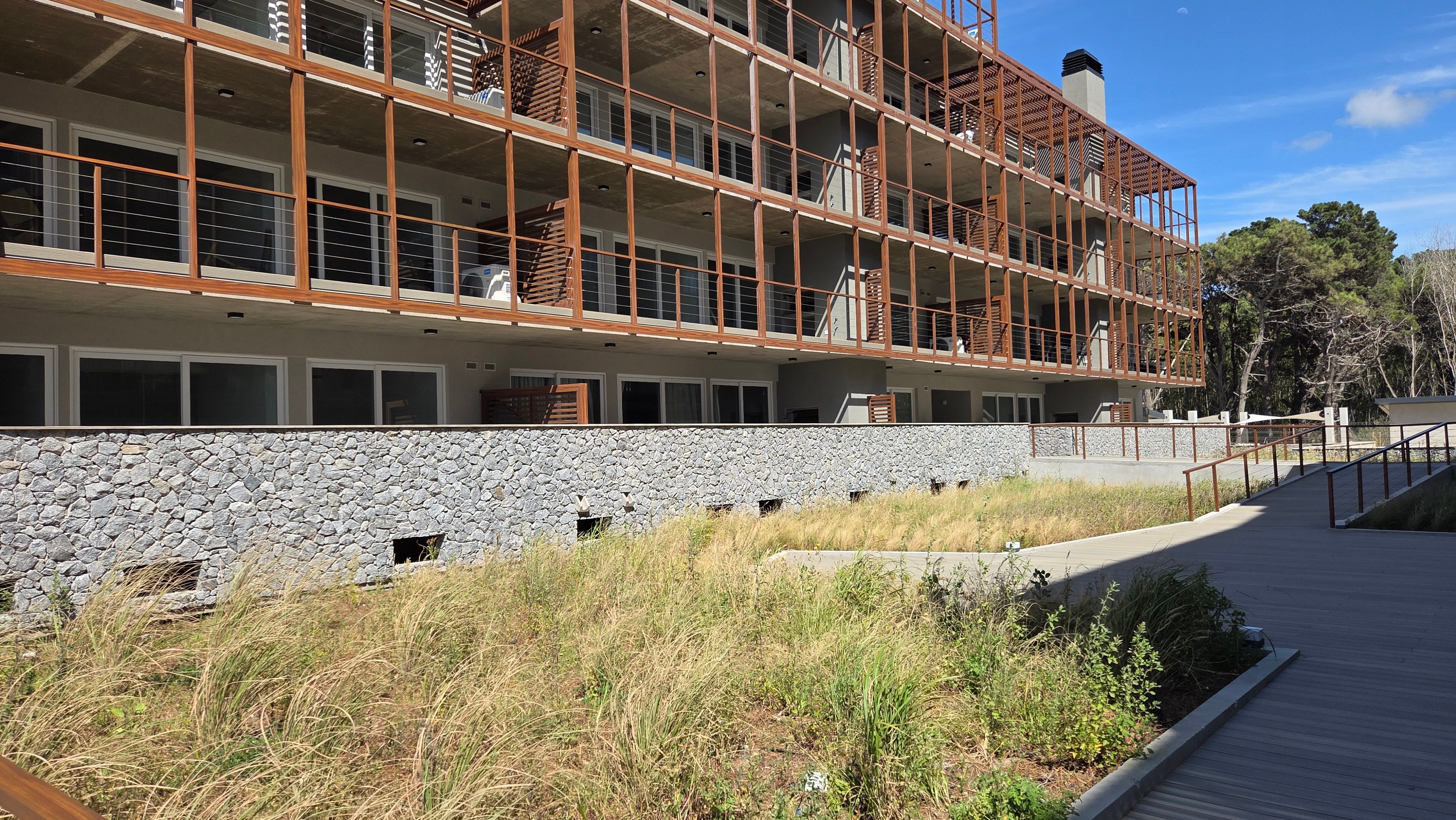 Exterior — fachada