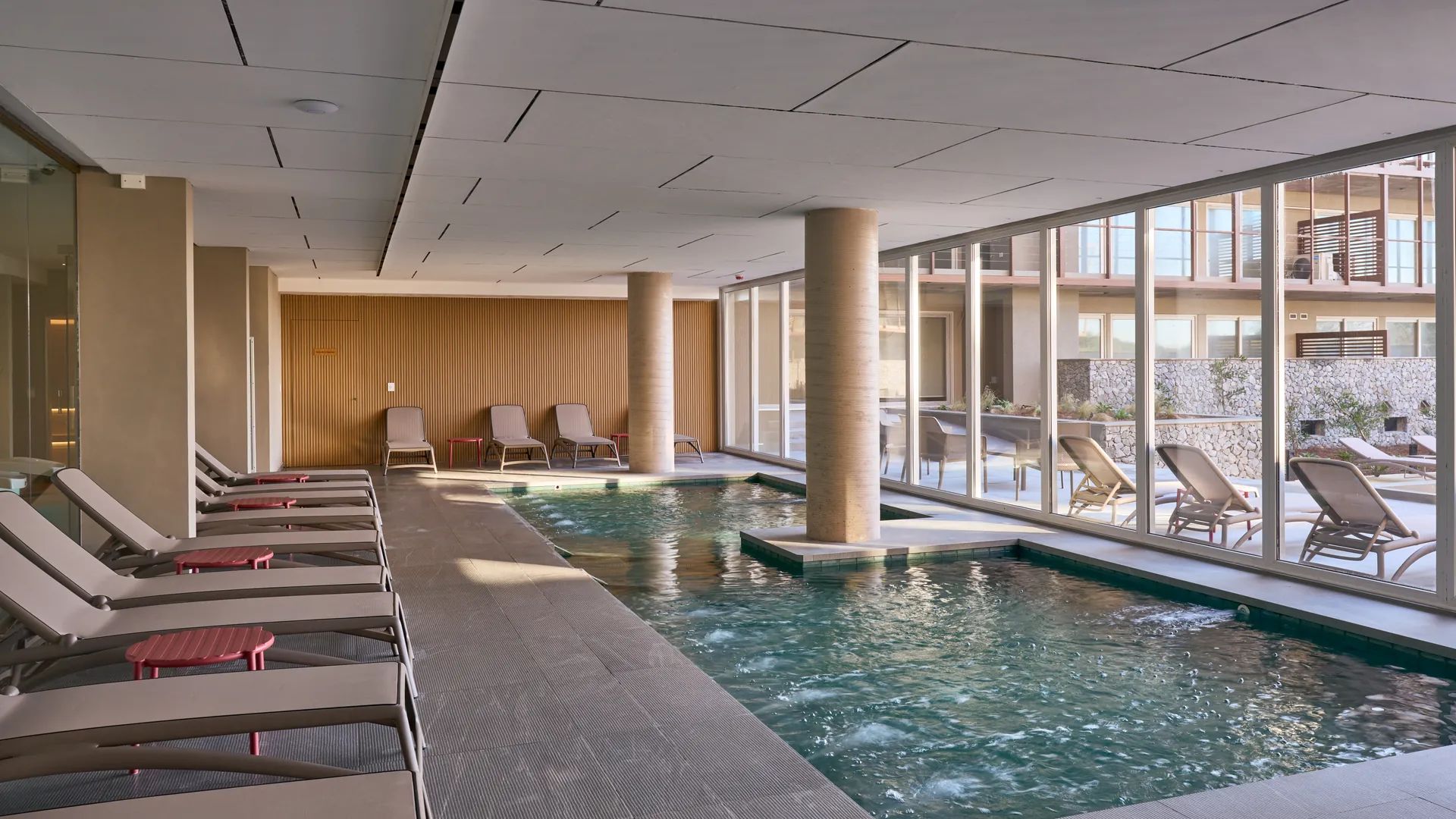 Piscina climatizada — vista